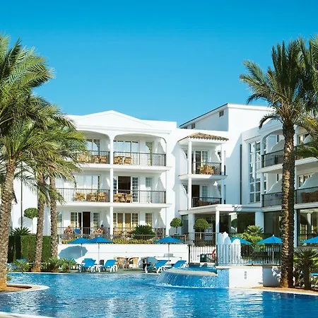 因图洛特尔码头公寓式酒店 Cala D´Or