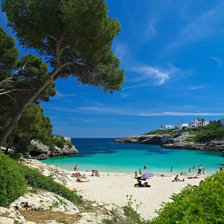 因图洛特尔码头公寓式酒店 Cala D´Or